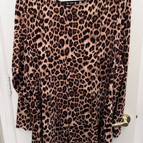 torrid Super Soft Scoop Neck Fit And Flare Long Sleeve Top animal print size 3 - Picture 6 of 6